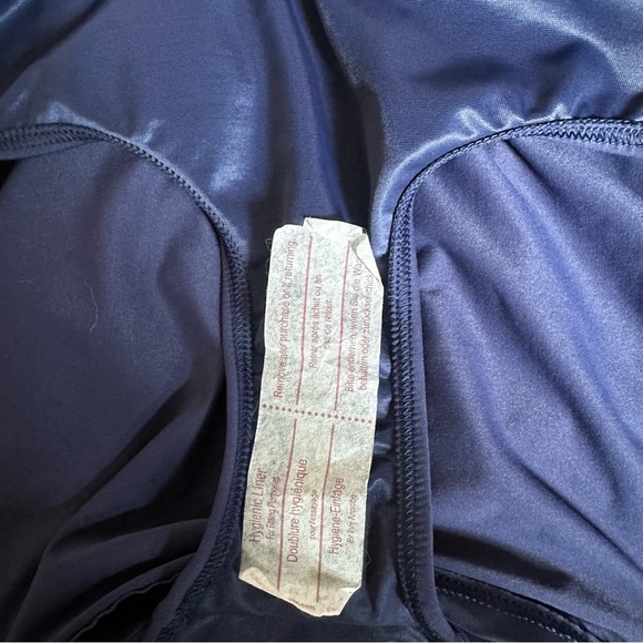 NWOT Lands’ End Swim Skirt Skort Navy 6 - Picture 4 of 5